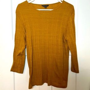 Brooks Brothers 100% Cotton Top, gold, size L, great condition